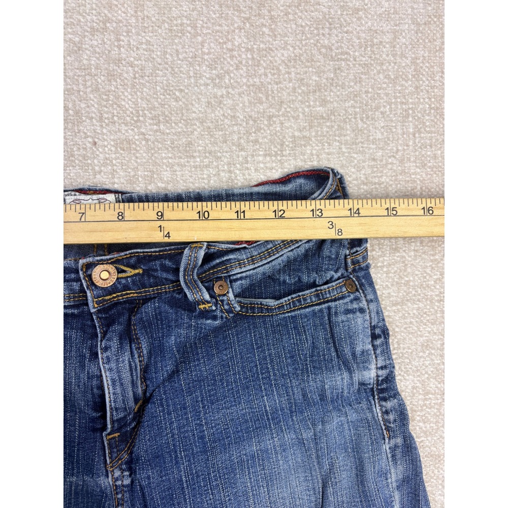 Levis 512 Perfectly Slimming Capri Jeans Womens 8 Medium Wash Denim Cropped - Picture 6 of 10